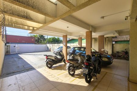 Garagem de casa de condomínio para alugar com 2 quartos, 55m² em Vila Sonia, Praia Grande