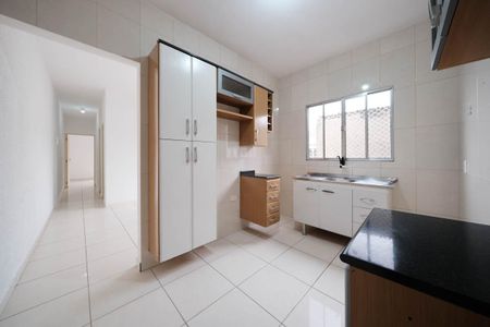Cozinha de casa para alugar com 2 quartos, 70m² em Jardim Arize, São Paulo