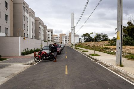Vista da Rua de apartamento à venda com 2 quartos, 40m² em Guaratiba, Rio de Janeiro