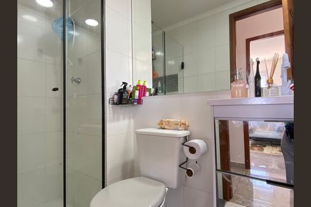 Apartamento à venda com 45m², 2 quartos e 1 vaga Apartamento à venda com 45m², 2 quartos e 1 vagaBanheiro
