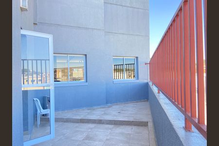 Apartamento à venda com 45m², 2 quartos e 1 vaga Apartamento à venda com 45m², 2 quartos e 1 vagaFumódromo