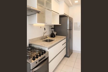 Cozinha de apartamento para alugar com 1 quarto, 47m² em Paquetá, Santos