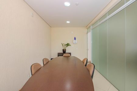 Apartamento para alugar com 76m², 2 quartos e 2 vagas Apartamento para alugar com 76m², 2 quartos e 2 vagasÁrea comum - Sala de Reuniões