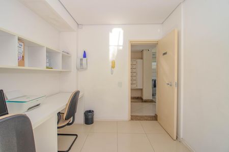 Área comum - Sala de Estudos de apartamento para alugar com 2 quartos, 76m² em Petrópolis, Porto Alegre