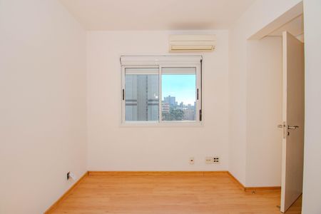 Suíte de apartamento para alugar com 2 quartos, 76m² em Petrópolis, Porto Alegre