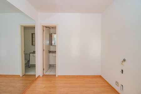 Suíte de apartamento para alugar com 2 quartos, 76m² em Petrópolis, Porto Alegre