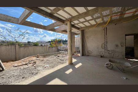Casa de Condomínio à venda com 3 quartos, 220m² em Parque Rural Fazenda Santa Cândida, Campinas