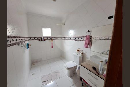 Casa à venda com 4 quartos, 231m² em Parque Santa Madalena, São Paulo