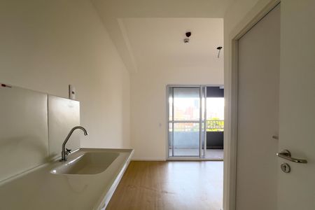 Cozinha de kitnet/studio para alugar com 1 quarto, 26m² em Chácara Inglesa, São Paulo