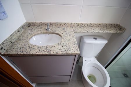 Apartamento para alugar com 55m², 2 quartos e 1 vaga Apartamento para alugar com 55m², 2 quartos e 1 vagaBanheiro