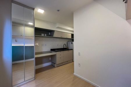 Quarto  de kitnet/studio à venda com 1 quarto, 18m² em Vila Santo Estefano, São Paulo
