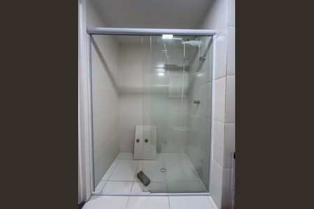 Banheiro  de kitnet/studio à venda com 1 quarto, 18m² em Vila Santo Estefano, São Paulo