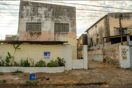 Fachada de casa para alugar com 3 quartos, 90m² em Setor Leste Universitário, Goiânia