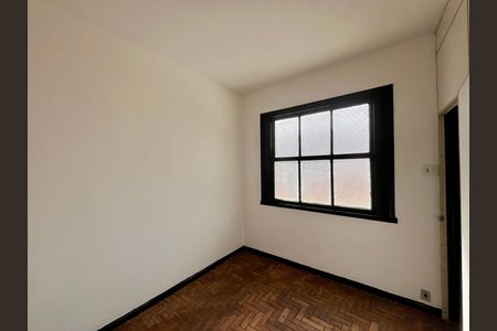 Apartamento para alugar com 4 quartos, 120m² em Sagrada Família, Belo Horizonte