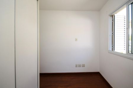 Casa de condomínio para alugar com 189m², 4 quartos e 3 vagas Casa de condomínio para alugar com 189m², 4 quartos e 3 vagasSuíte 2