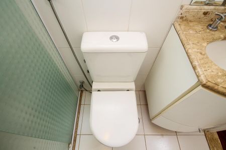Casa de condomínio para alugar com 189m², 4 quartos e 3 vagas Casa de condomínio para alugar com 189m², 4 quartos e 3 vagasBanheiro Suíte 2