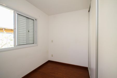 Suíte 2 de casa de condomínio para alugar com 4 quartos, 189m² em Jardim Passargada I, Cotia