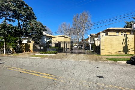 Casa de condomínio para alugar com 189m², 4 quartos e 3 vagas Casa de condomínio para alugar com 189m², 4 quartos e 3 vagasFachada Condomínio