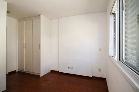 Casa de condomínio para alugar com 189m², 4 quartos e 3 vagas Casa de condomínio para alugar com 189m², 4 quartos e 3 vagasSuíte 1