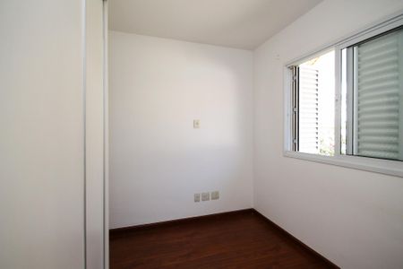 Casa de condomínio para alugar com 189m², 4 quartos e 3 vagas Casa de condomínio para alugar com 189m², 4 quartos e 3 vagasSuíte 2