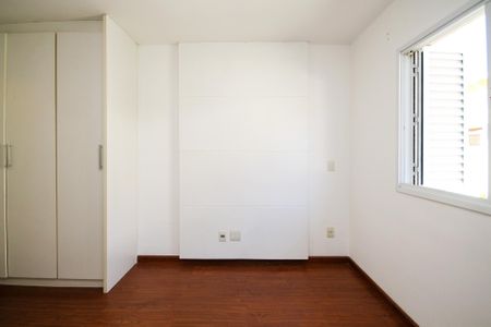 Casa de condomínio para alugar com 189m², 4 quartos e 3 vagas Casa de condomínio para alugar com 189m², 4 quartos e 3 vagasSuíte 1