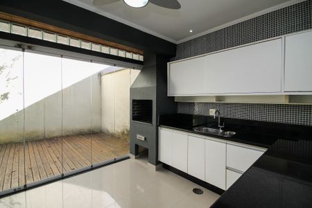 Casa de condomínio para alugar com 189m², 4 quartos e 3 vagas Casa de condomínio para alugar com 189m², 4 quartos e 3 vagasCozinha
