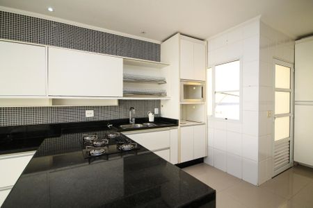 Casa de condomínio para alugar com 189m², 4 quartos e 3 vagas Casa de condomínio para alugar com 189m², 4 quartos e 3 vagasCozinha
