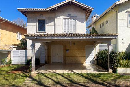 Casa de Condomínio para alugar com 4 quartos, 189m² em Jardim Passargada I, Cotia