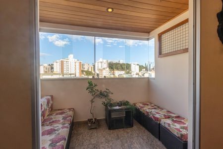 Varanda de apartamento à venda com 4 quartos, 140m² em Vila Paris, Belo Horizonte