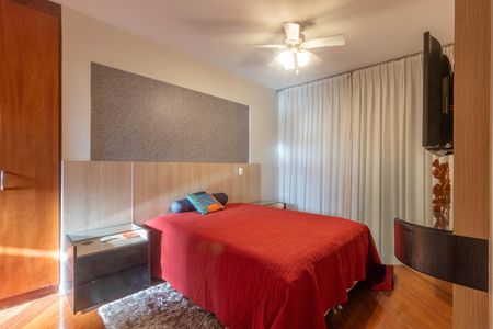 Apartamento à venda com 140m², 4 quartos e 2 vagas Apartamento à venda com 140m², 4 quartos e 2 vagasQuarto