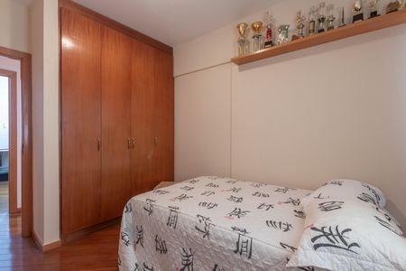 Apartamento à venda com 140m², 4 quartos e 2 vagas Apartamento à venda com 140m², 4 quartos e 2 vagasQuarto