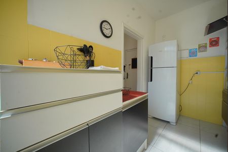 Cozinha de apartamento para alugar com 3 quartos, 65m² em Centro, Florianópolis
