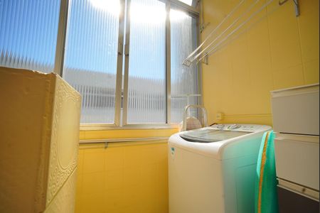 Apartamento para alugar com 65m², 3 quartos e 1 vagaÁrea de Serviço