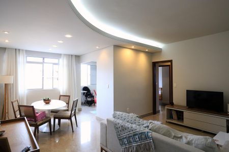 Apartamento à venda com 3 quartos, 110m² em Ana Lúcia, Belo Horizonte
