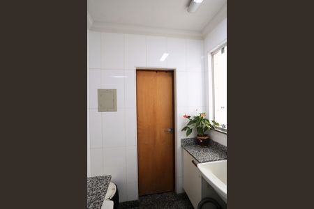 Apartamento à venda com 110m², 4 quartos e 2 vagas Apartamento à venda com 110m², 4 quartos e 2 vagasQuarto de Serviço