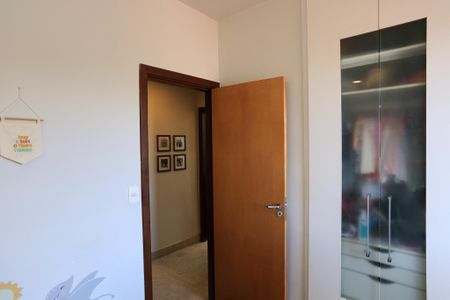 Apartamento à venda com 110m², 4 quartos e 2 vagas Apartamento à venda com 110m², 4 quartos e 2 vagasQuarto