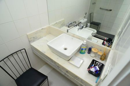 Apartamento para alugar com 313m², 5 quartos e 3 vagas Apartamento para alugar com 313m², 5 quartos e 3 vagasBanheiro Social 2