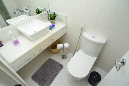 Apartamento para alugar com 313m², 5 quartos e 3 vagas Apartamento para alugar com 313m², 5 quartos e 3 vagasBanheiro Social 3