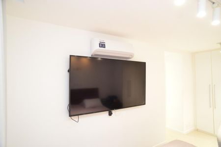Suíte de apartamento para alugar com 5 quartos, 313m² em Barra da Tijuca, Rio de Janeiro