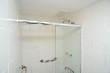Apartamento para alugar com 313m², 5 quartos e 3 vagas Apartamento para alugar com 313m², 5 quartos e 3 vagasBanheiro Social 2