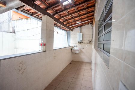Casa para alugar com 360m², 4 quartos e 5 vagasÁrea de serviço 
