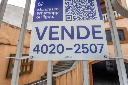 Casa para alugar com 360m², 4 quartos e 5 vagasPlaca código UDOT-810 