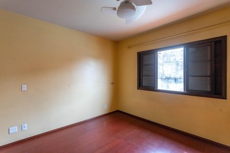 Casa para alugar com 360m², 4 quartos e 5 vagasSuíte 