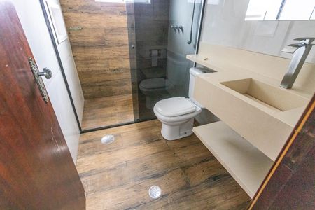 Casa para alugar com 360m², 4 quartos e 5 vagasBanheiro da suíte 