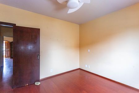 Suíte  de casa para alugar com 4 quartos, 360m² em Vila Santa Luzia, São Bernardo do Campo