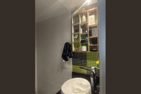 Banheiro de apartamento para alugar com 3 quartos, 65m² em Parque Marajoara, Santo André