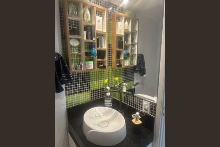 Banheiro de apartamento para alugar com 3 quartos, 65m² em Parque Marajoara, Santo André