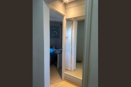 Corredor de apartamento para alugar com 3 quartos, 65m² em Parque Marajoara, Santo André