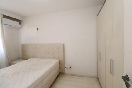 Quarto 1 de apartamento para alugar com 2 quartos, 80m² em Costa Azul, Salvador