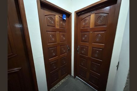 Apartamento para alugar com 54m², 2 quartos e 1 vagaLockBox